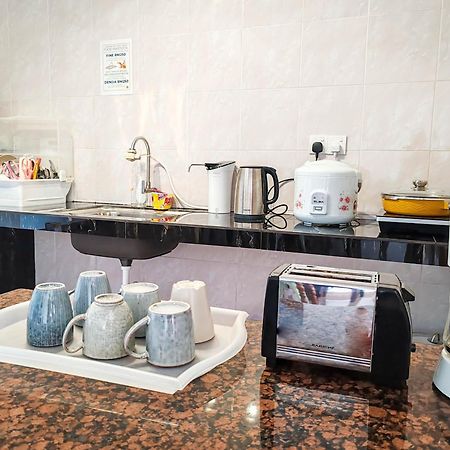 'Newly Refurbished' 'Sunny Seaview' At Regency With 2 Carpark By Shine Stay Port Dickson Exteriör bild