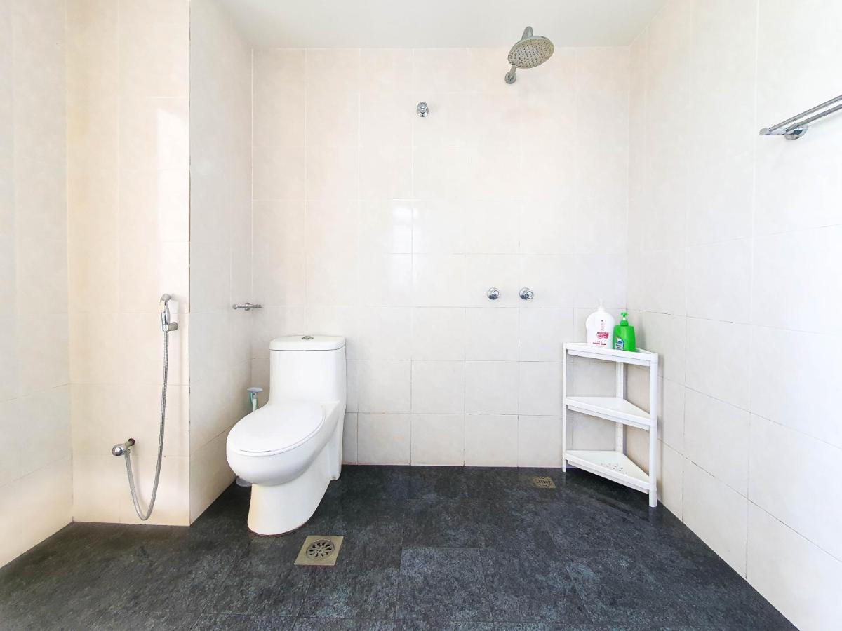 'Newly Refurbished' 'Sunny Seaview' At Regency With 2 Carpark By Shine Stay Port Dickson Exteriör bild