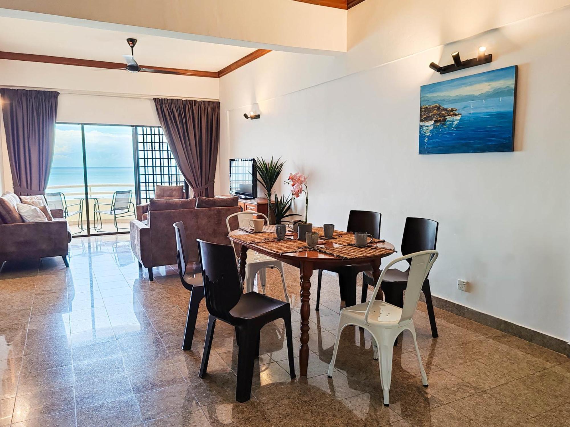 'Newly Refurbished' 'Sunny Seaview' At Regency With 2 Carpark By Shine Stay Port Dickson Exteriör bild